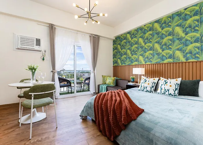 617a Condotel Near Airport &mall With Pool,gym,netflix アパート *