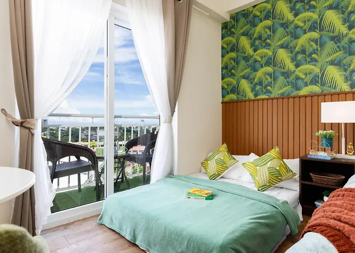 617a Condotel Near Airport &mall With Pool,gym,netflix *