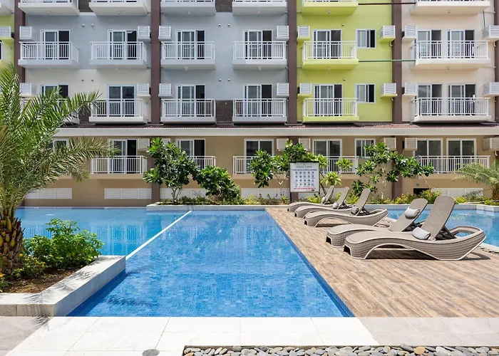 617a Condotel Near Airport &mall With Pool,gym,netflix マクタン