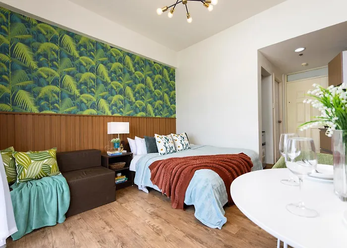 617a Condotel Near Airport &mall With Pool,gym,netflix * マクタン