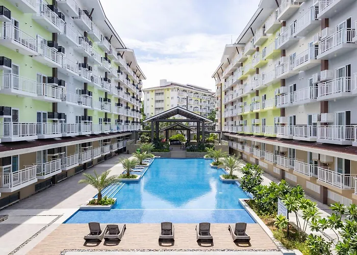 617a Condotel Near Airport &mall With Pool,gym,netflix アパート